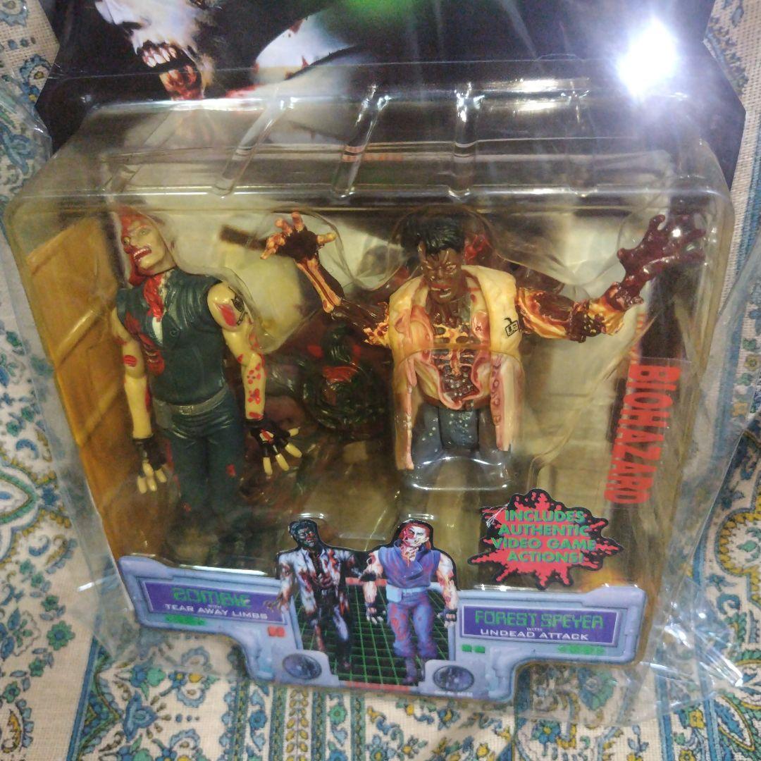 TOYBIZ バイオハザード ゾンビ&フォレストスパイヤー