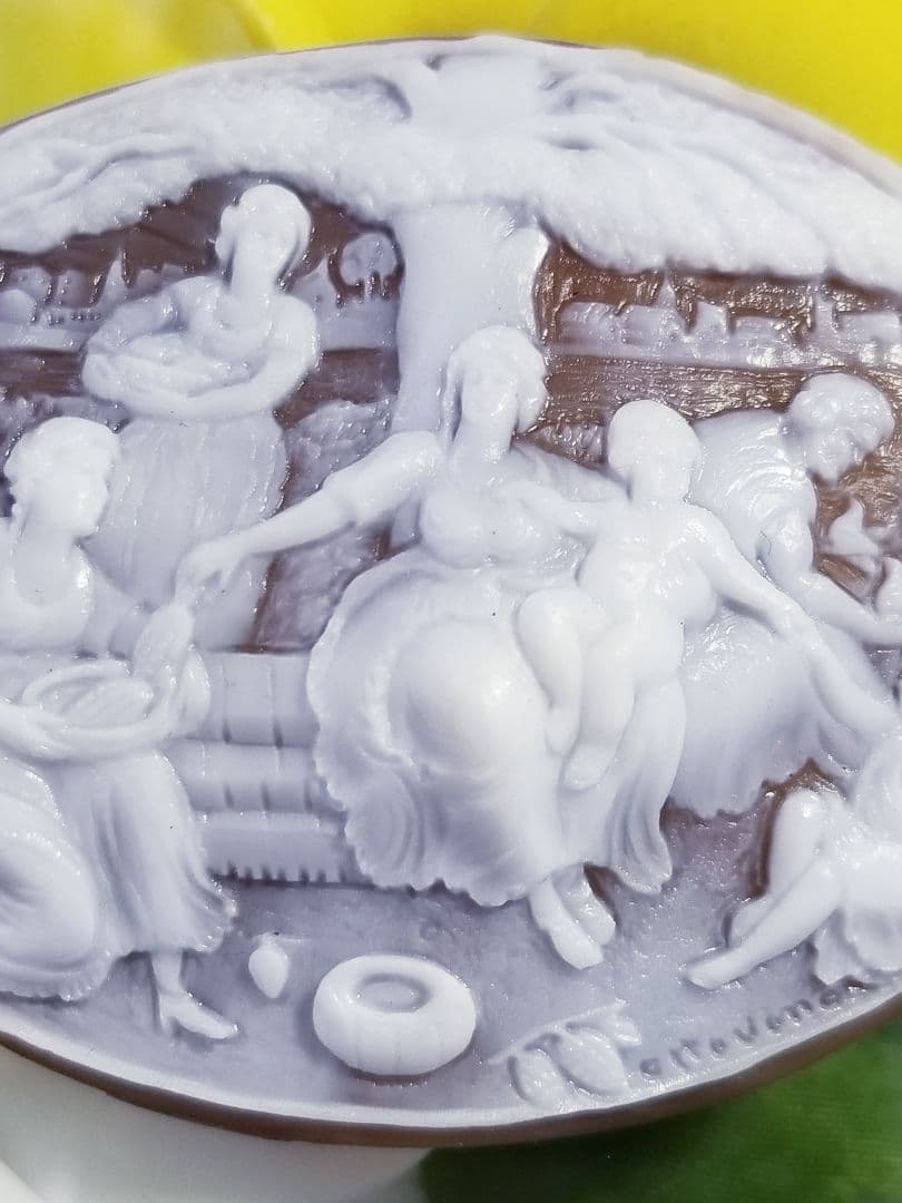 KS-670 【パスクァーレ・オッタビアーノ作】天然シェルカメオルース