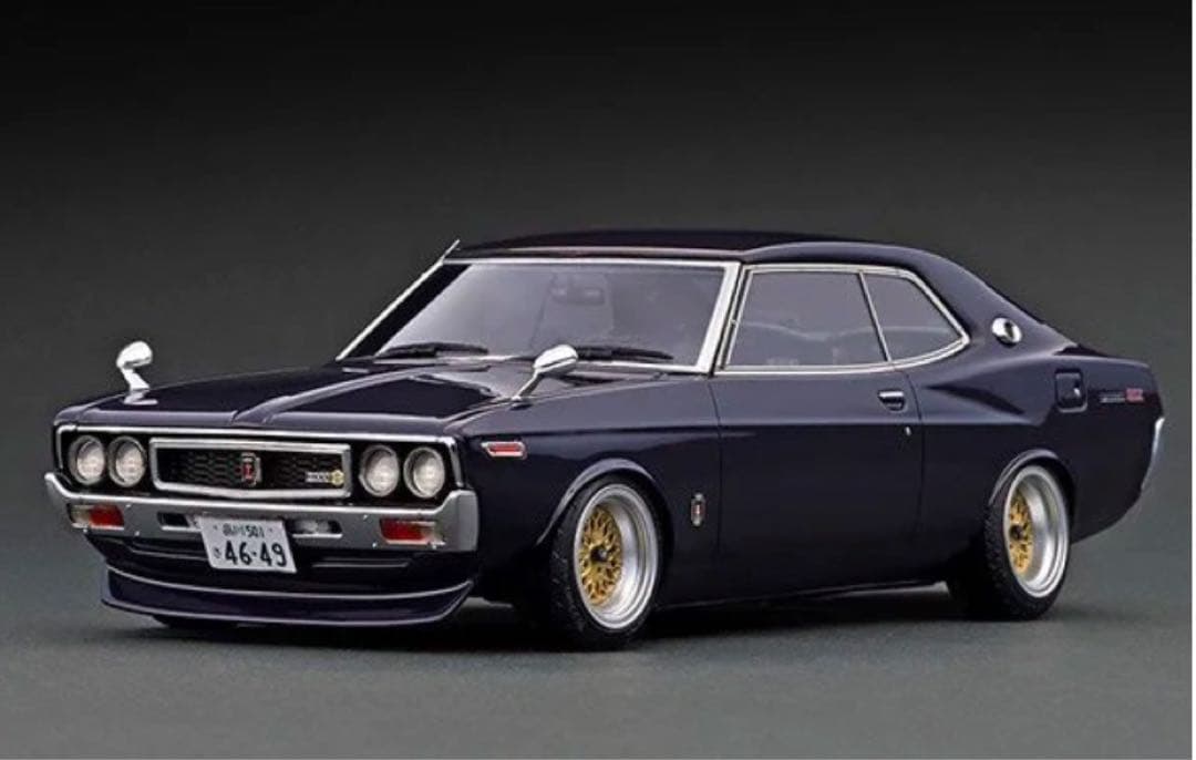 イグニッションモデル　1/18ローレル2000SGX 佐田フィギュア付き