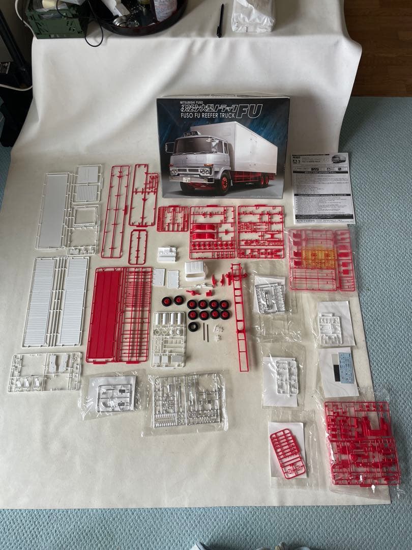 ふそう 大型トラック FU 1/32 ふそう FU113S 冷凍車 作りかけ ふそう 大型トラック FU 1/32 ふそう FU113S 冷凍車 作りかけ Amazon