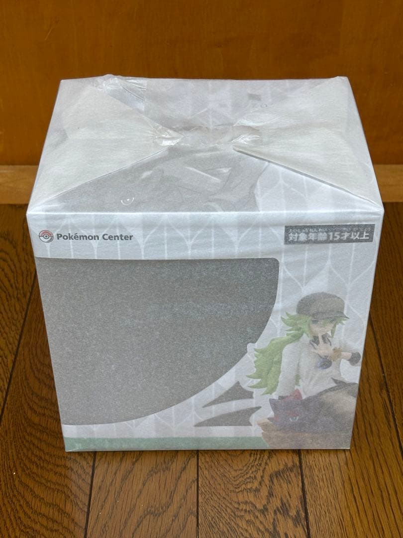 【未開封】ポケモンセンターオリジナル フィギュア N＆ゾロア Amazon | ポケモンセンターオリジナル フィギュア N＆ゾロア