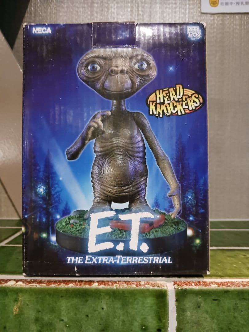 E.T. HEADKNOCKERS フィギュア