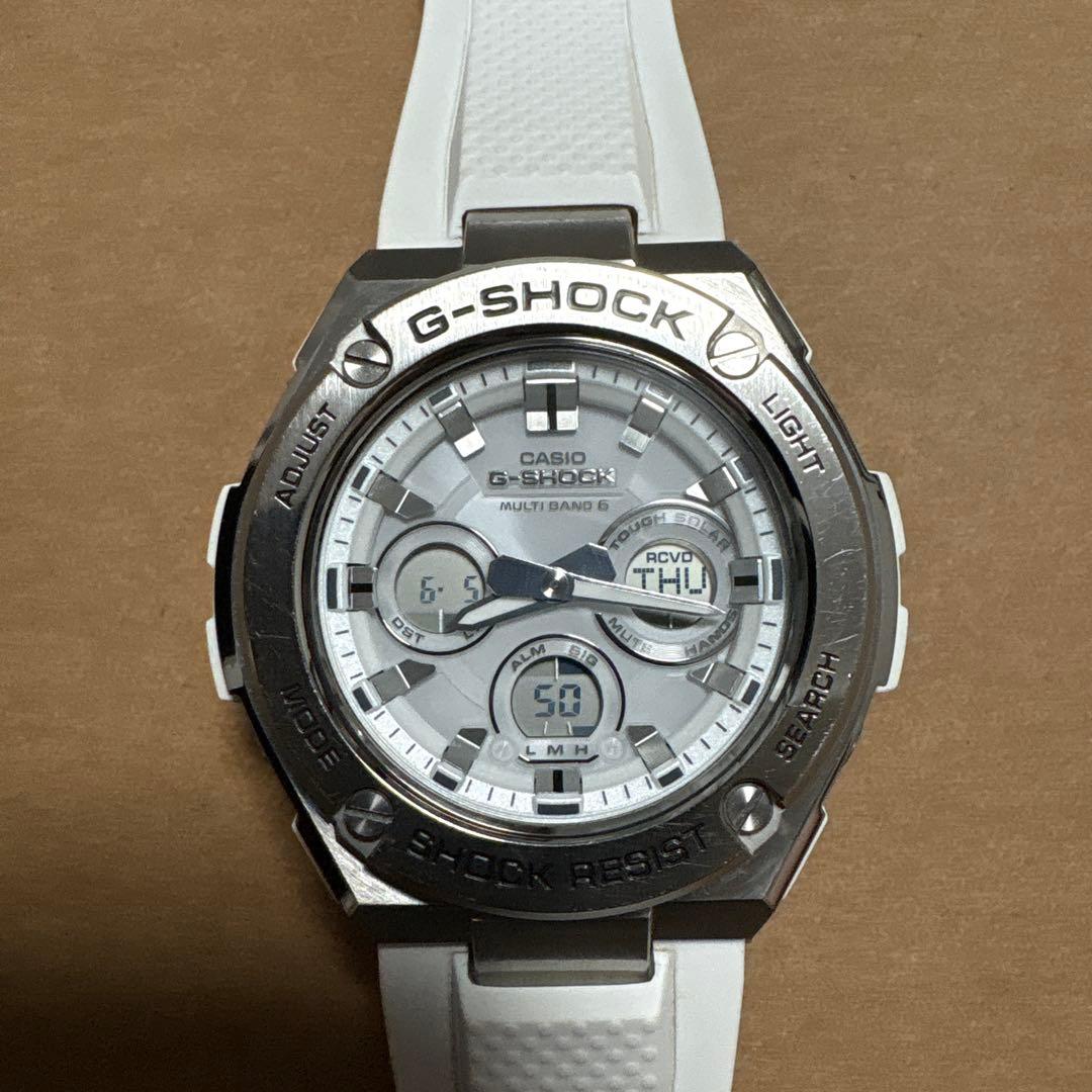 カシオ　Gショック　GST-W310