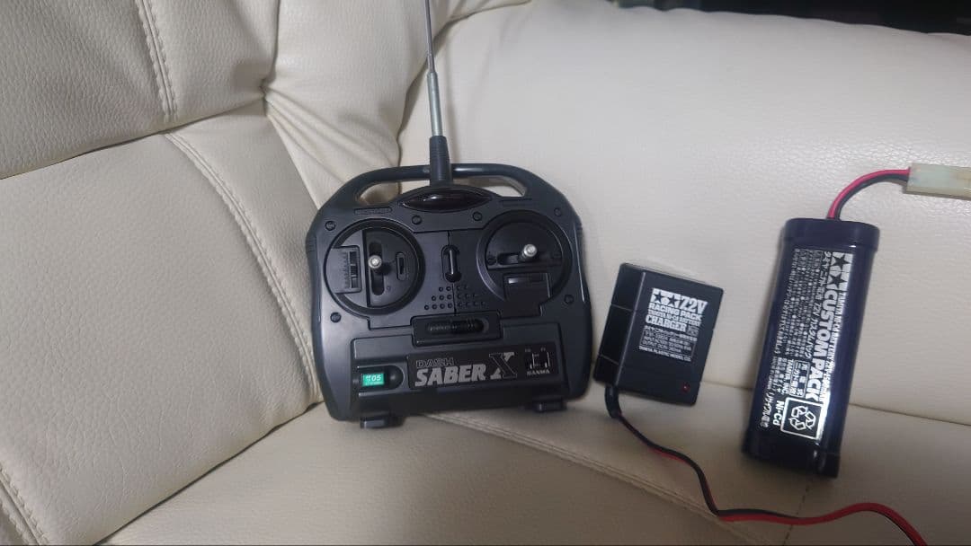 三菱パジェロ ラジコンカー 10/1中古