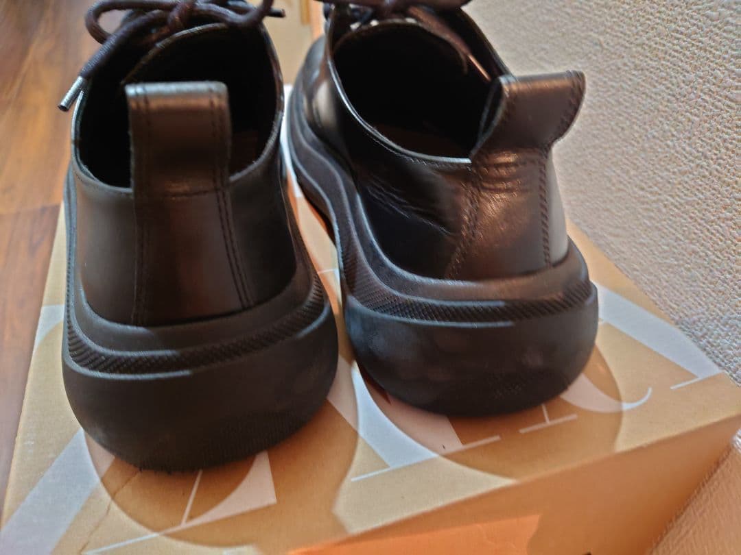 ZARA 　ニコルソン　レザーシューズ