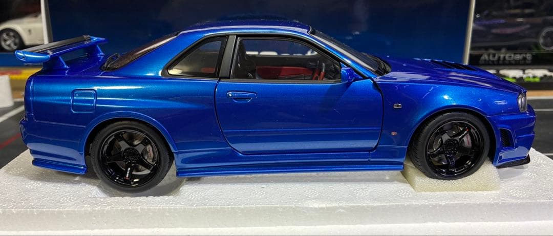 オートアート 1/18 日産GT-R R34 Z tune