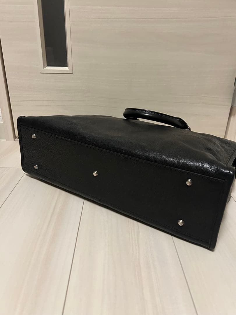 土屋鞄アルマスバッファロースクエアブリーフ