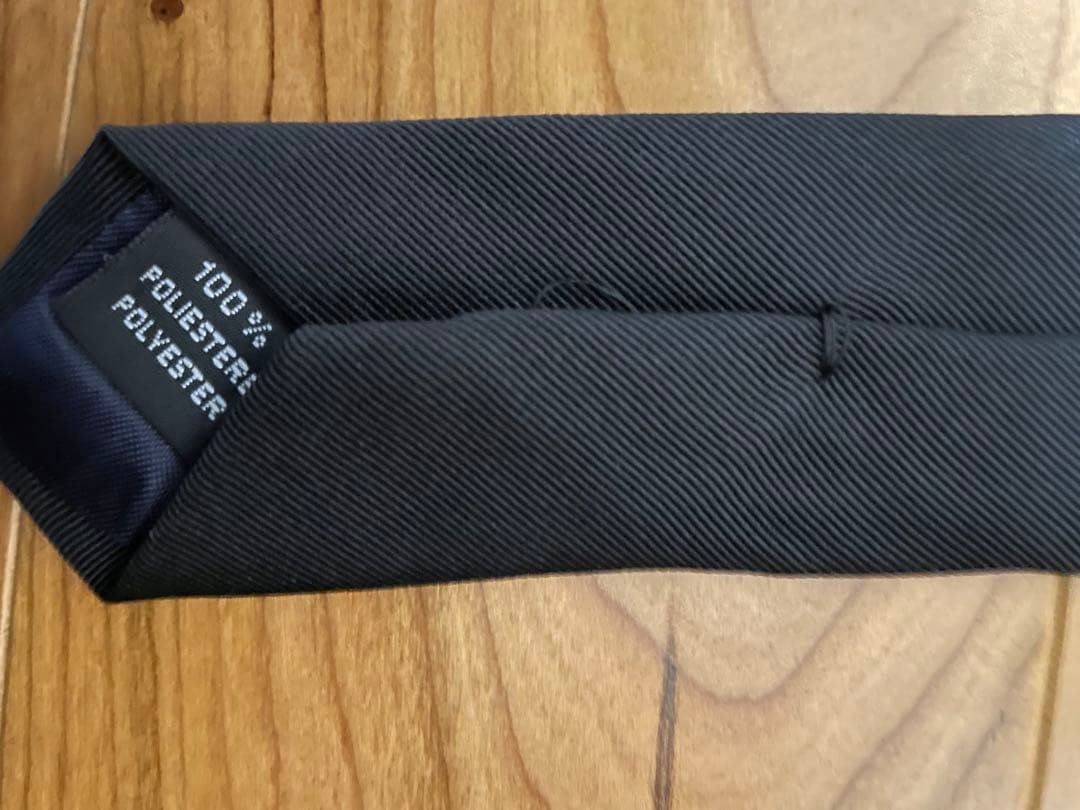 新品タグ付き　TAGLIATORE コート サイズ48 新品ネクタイおまけ付き