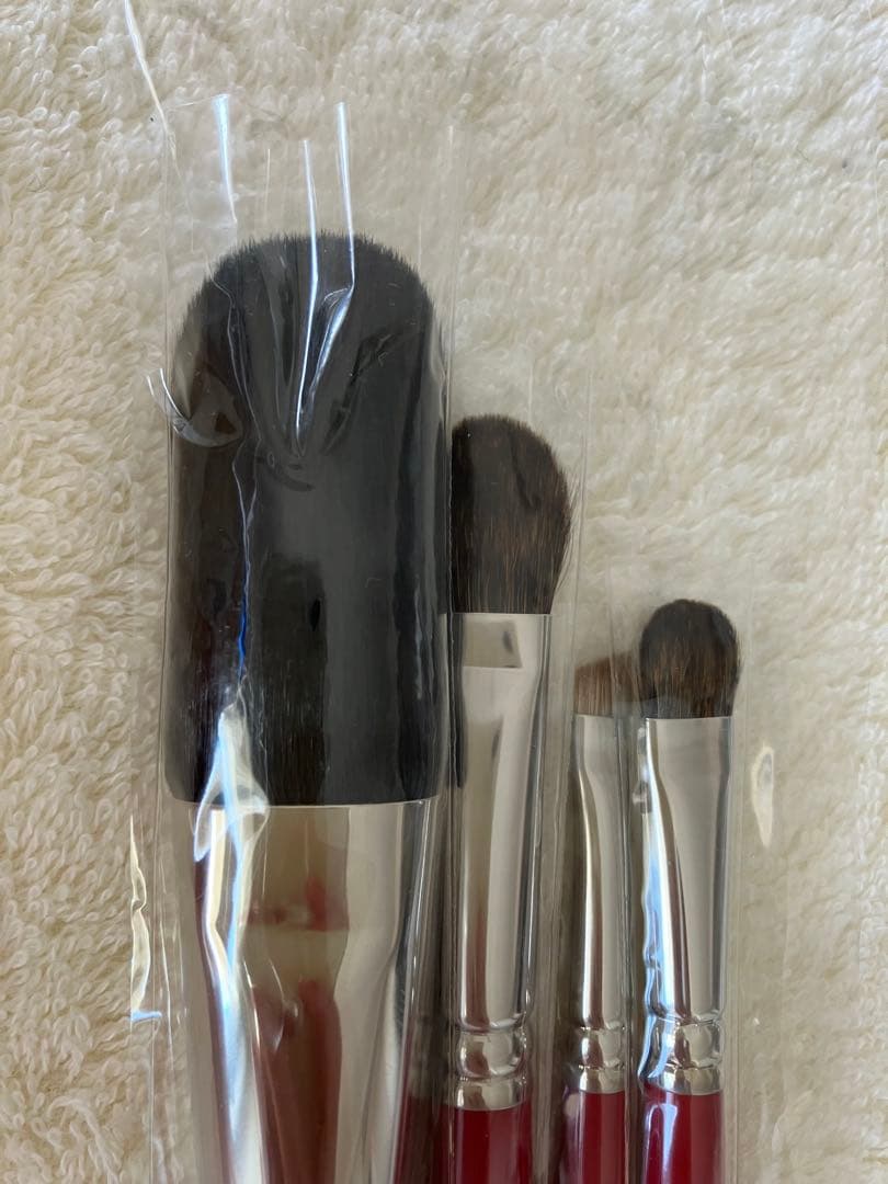 【新品未開封】HAKUHODO 白鳳堂 メイクブラシ　革ケース付き 旧ロゴ 赤軸