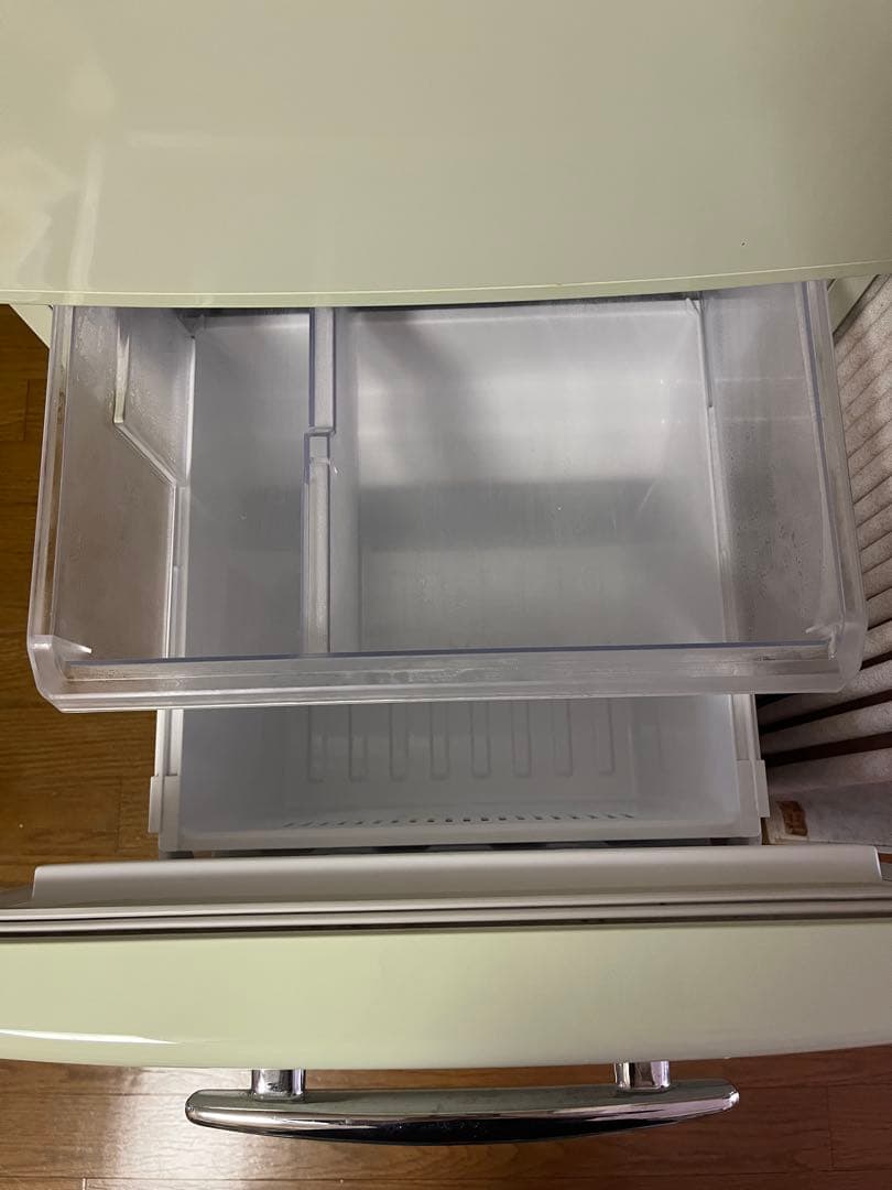 美品 2ドア ノンフロン冷凍冷蔵庫 149L グリーン e-angle 霜なし