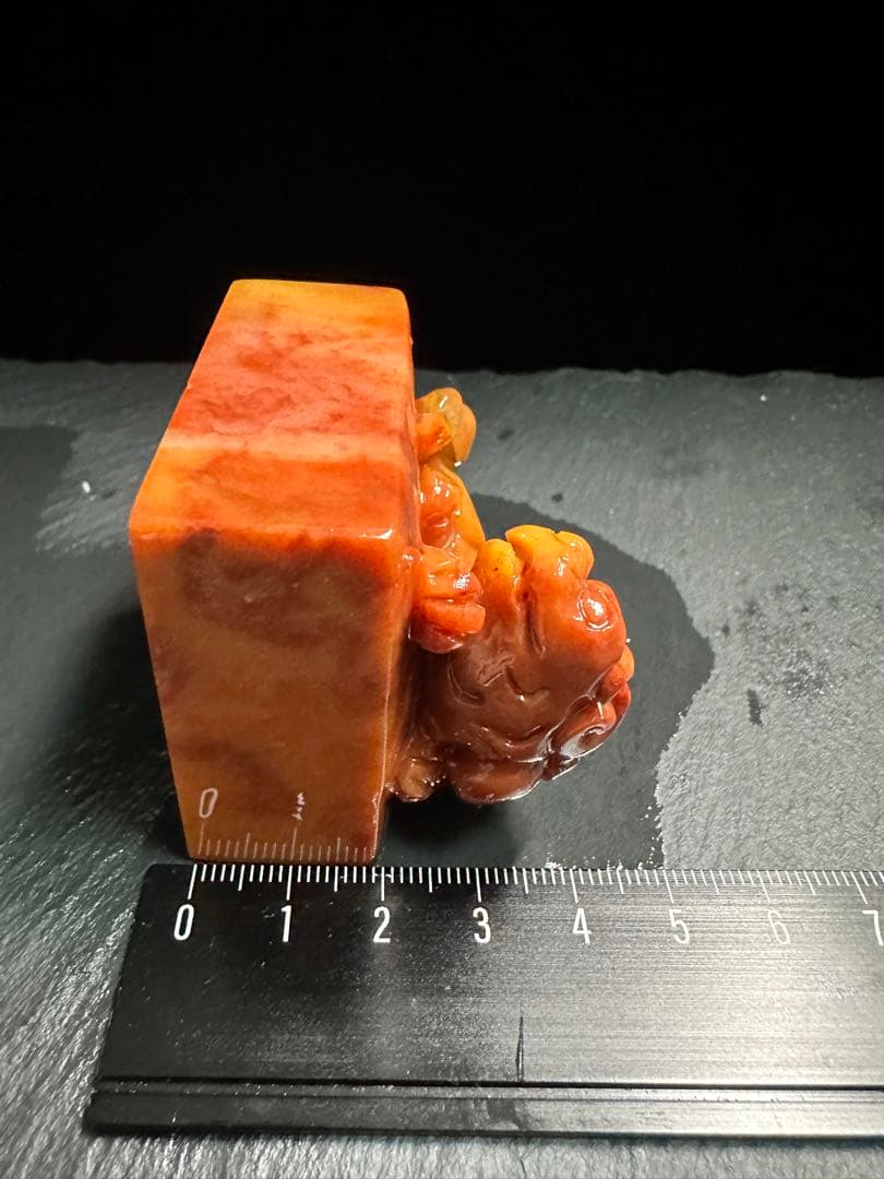 111 紅石瑞獣ラオス石手彫り篆刻書道印材落款遊印雅号 箱付き