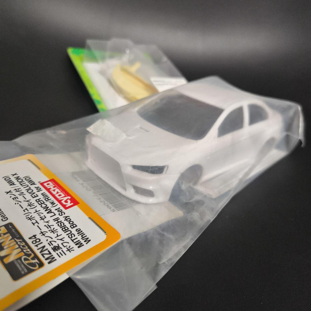 希少品！ミニッツ EVOX ボディ & BKSTEVX ボディキット