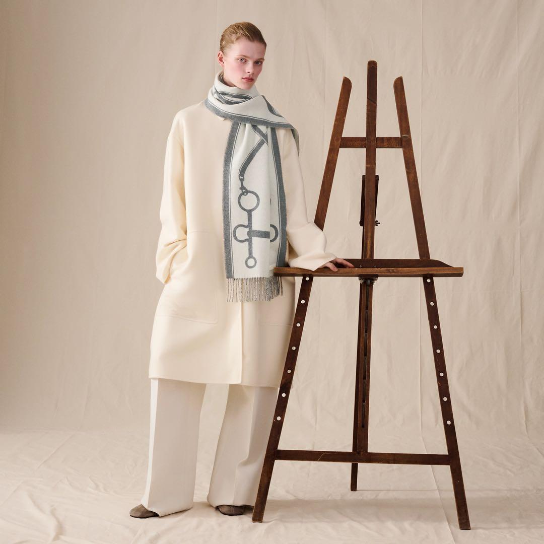 新品未使用　エルメス　カシミヤマフラー　《モール》　2025AW グレー 白