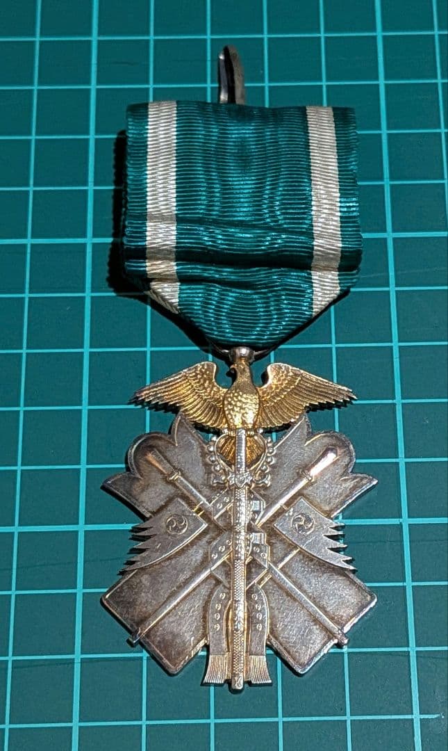 大日本帝国 旧日本軍記章 明治期 功七級金鵄勲章