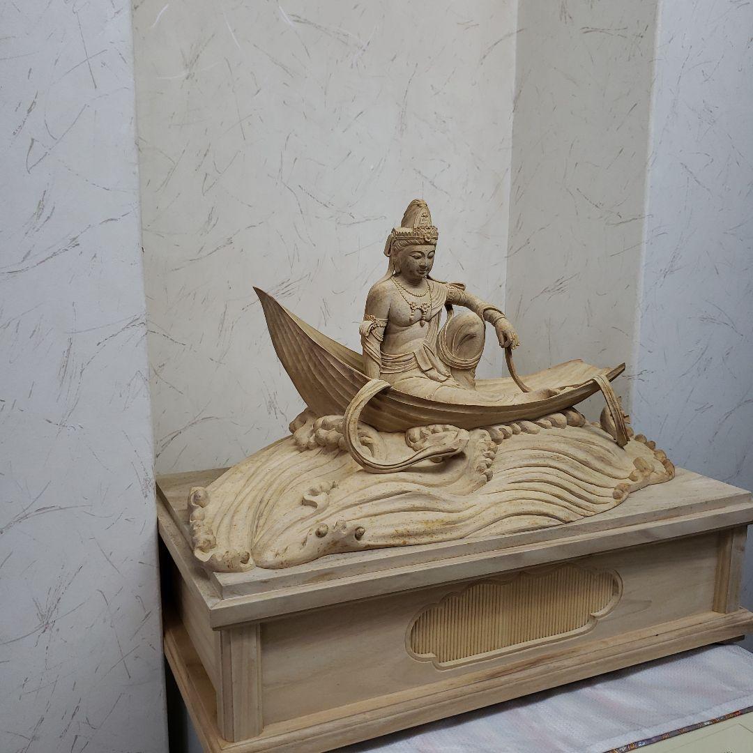 Bフライデー 蔵出し特価 希少仏像 上彫り☆楠材 一葉観音菩薩坐像☆台