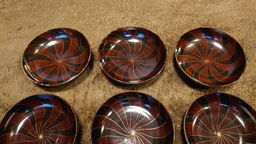 輪島塗　漆器　金蒔絵　蒔絵　ひねり文様　豆皿　菓子皿　９客