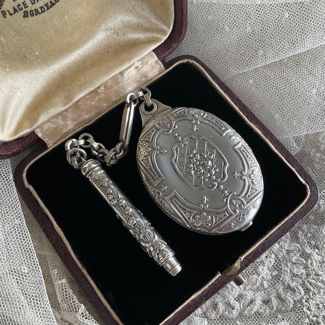 フランスアンティークペンシル＆ミラーペンダントトップすずらんフラワー