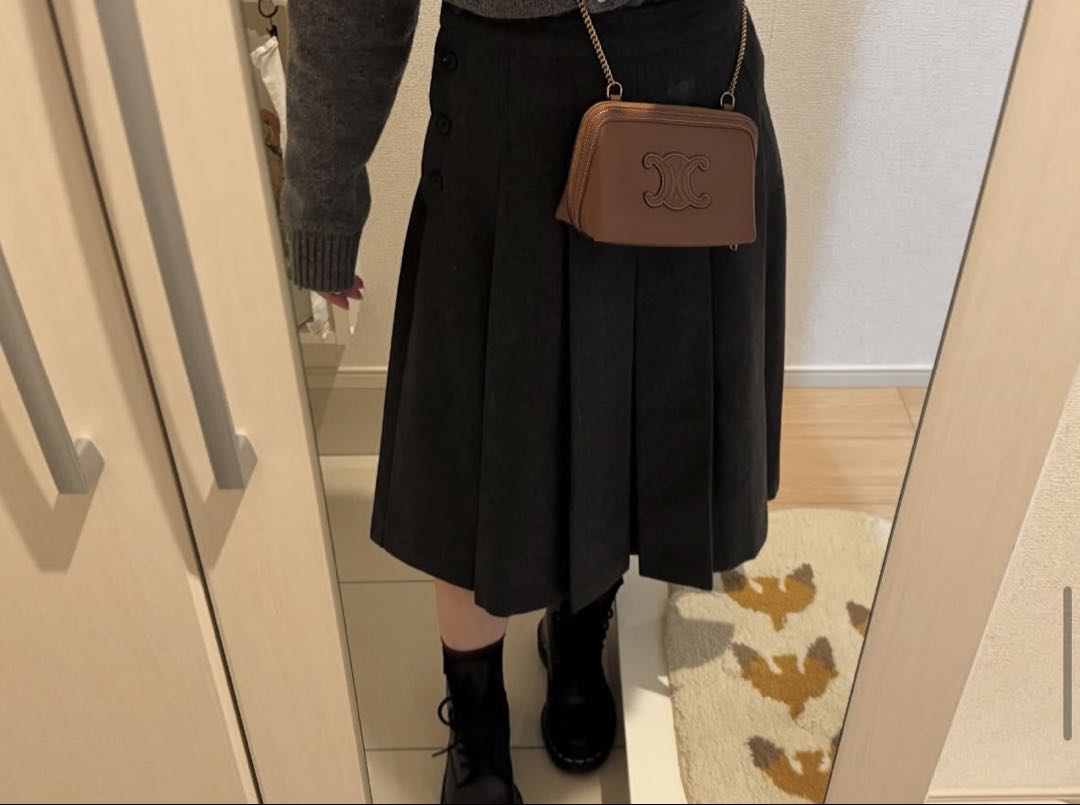 CELINE ブラウンレザー ショルダーバッグ