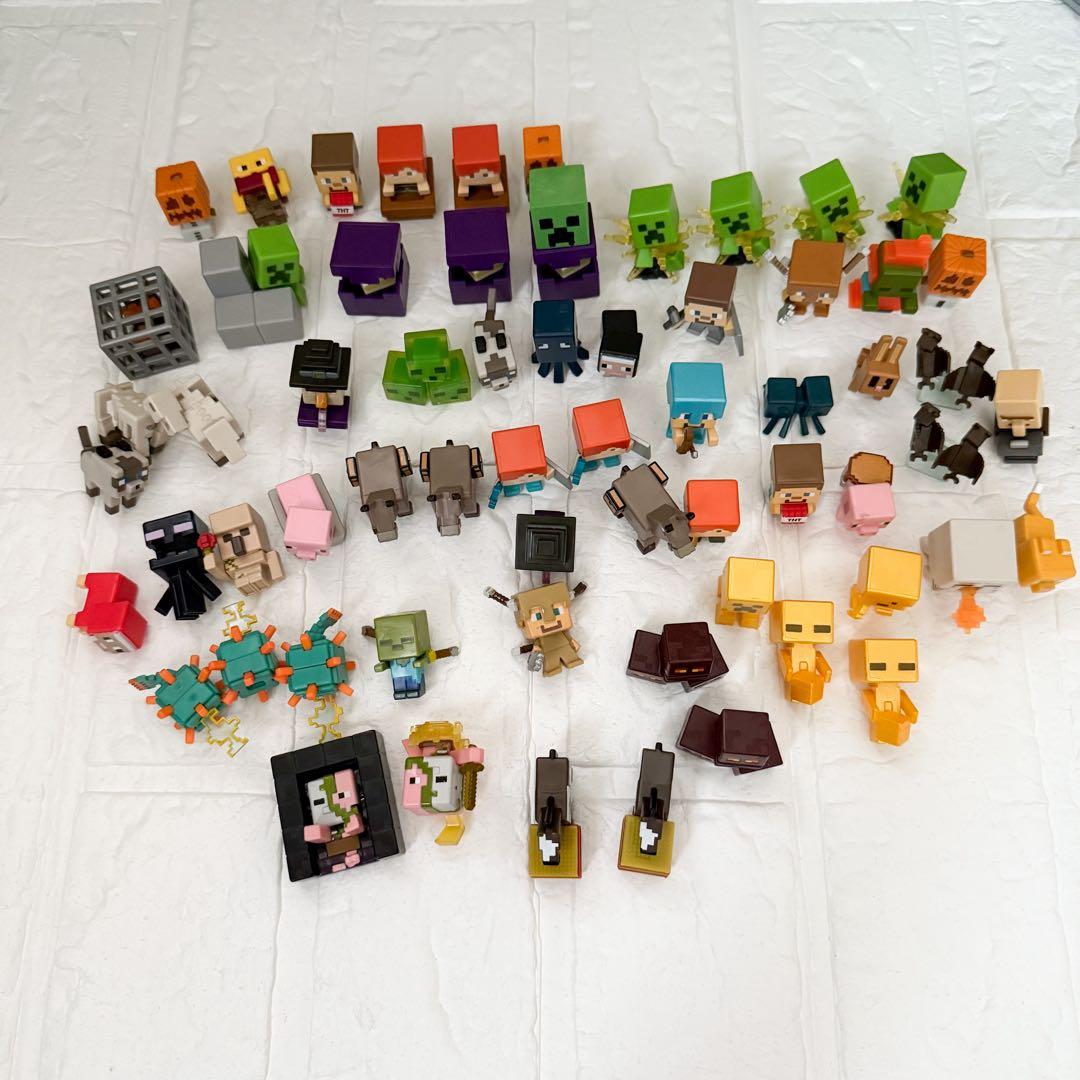 美品！マイクラ ミニフィギュア64個コレクティングケース2個マイケシDX