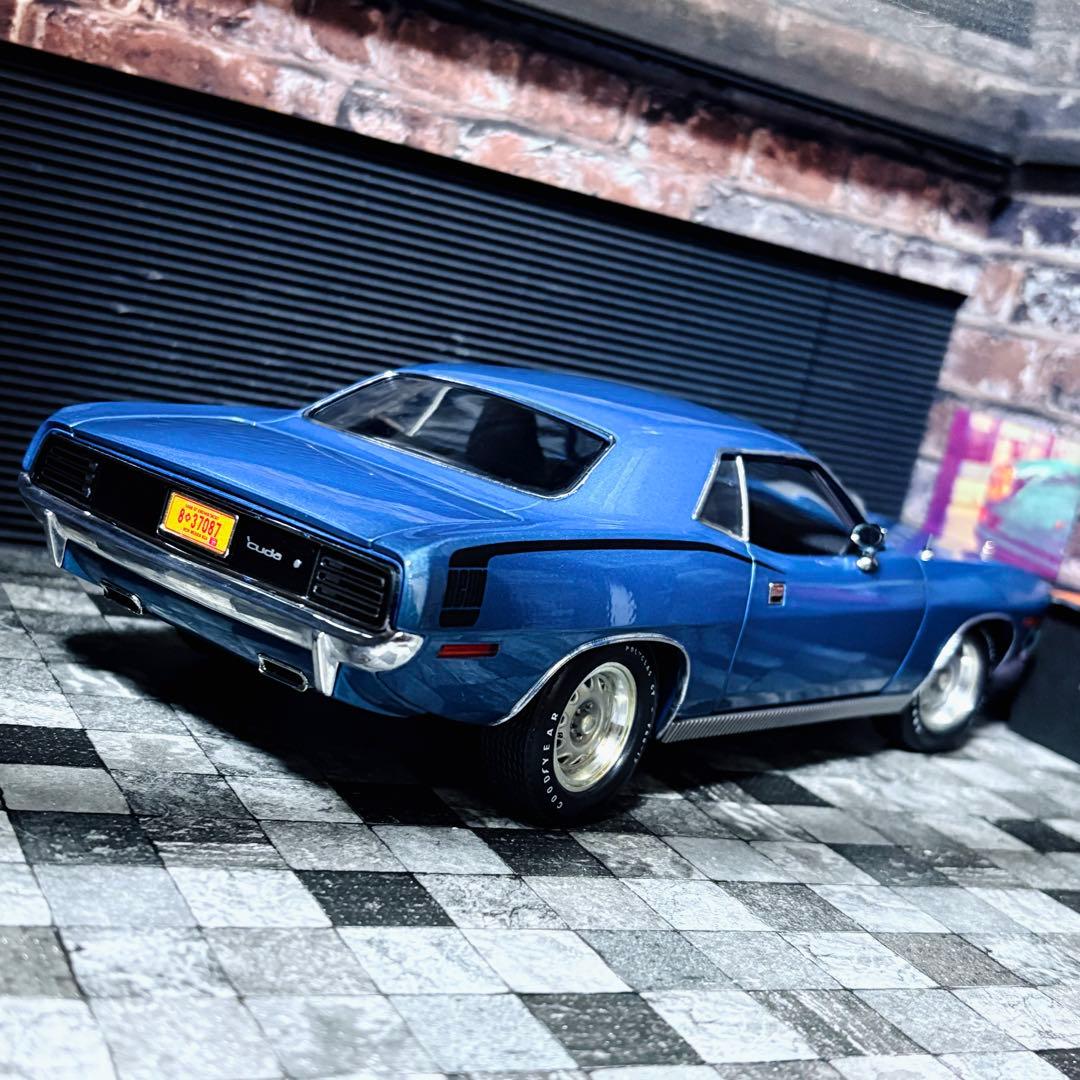 国内未入荷 1/18 HIGHWAY61 プリムス HEMI クーダ 1970