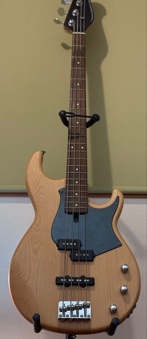 YAMAHA BB234 ベース YAMAHA BB234 ベース 初心者12点セット 【充電式ミニアンプ付】 ヤマハ