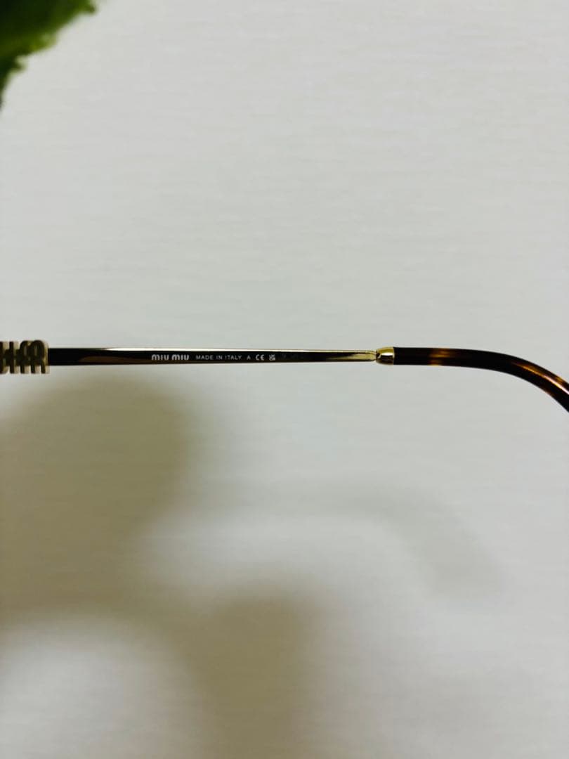 【人気商品】Miu Miu リムレスメガネ クリアサングラス