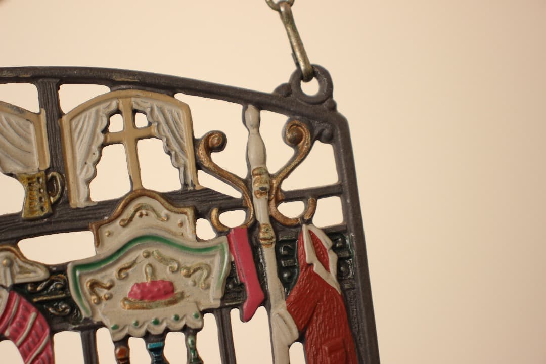 ドイツ キューン工房 錫細工 錫壁飾り オーナメント バスルームレディー