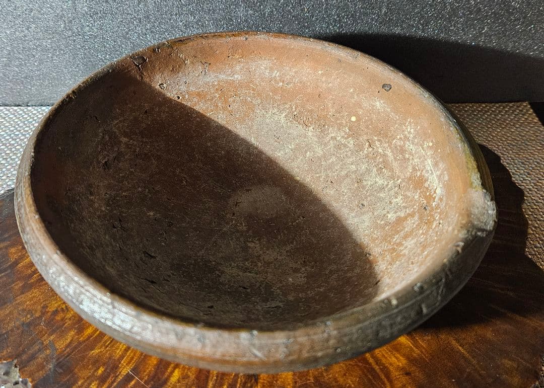 16～17世紀　古南蛮　南蛮焼締　片口擂鉢形　菓子鉢　灰器　花入れ　花器　古琉球