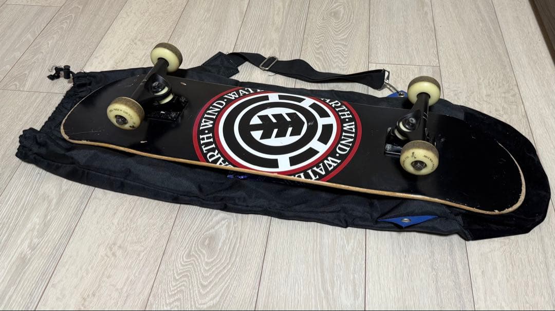 ELEMENT スケートボード グラフィックデッキ 専用バッグ付き