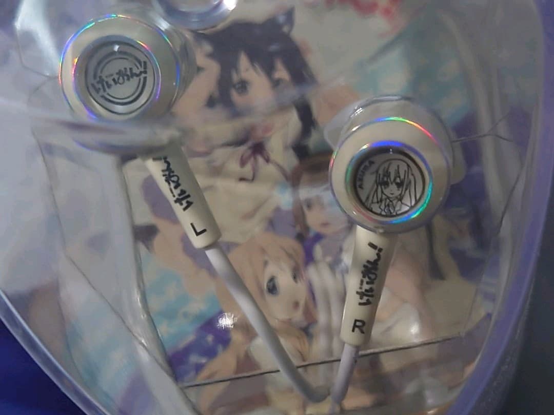 未使用　けいおん　イヤホン　4種類5個セット