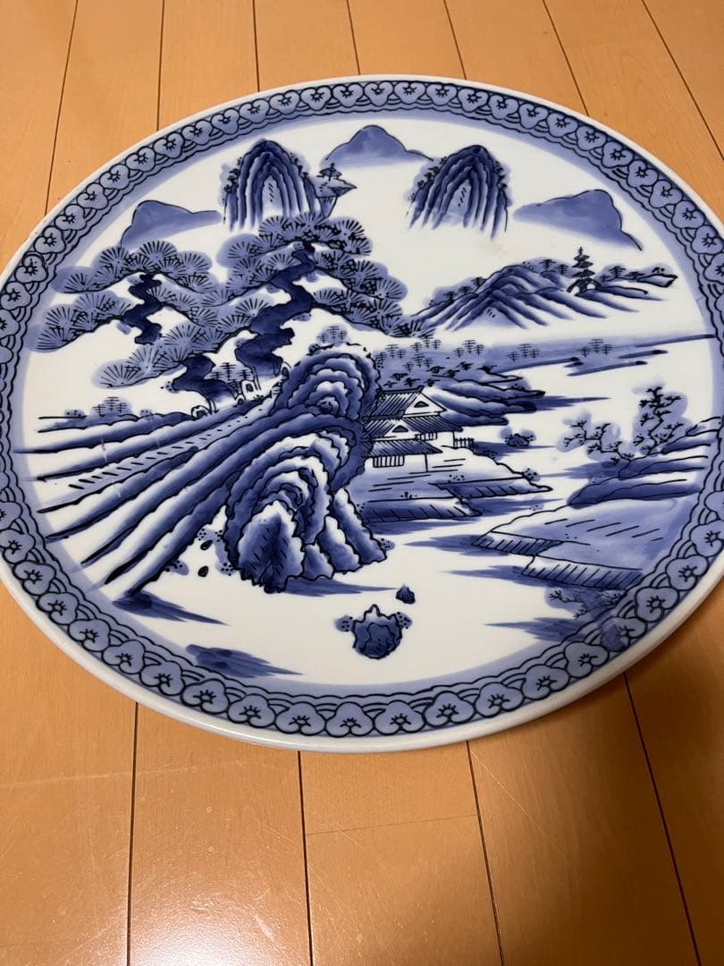 和食器大皿］青白い風景画の陶器平皿40センチ2枚 - メルカリ