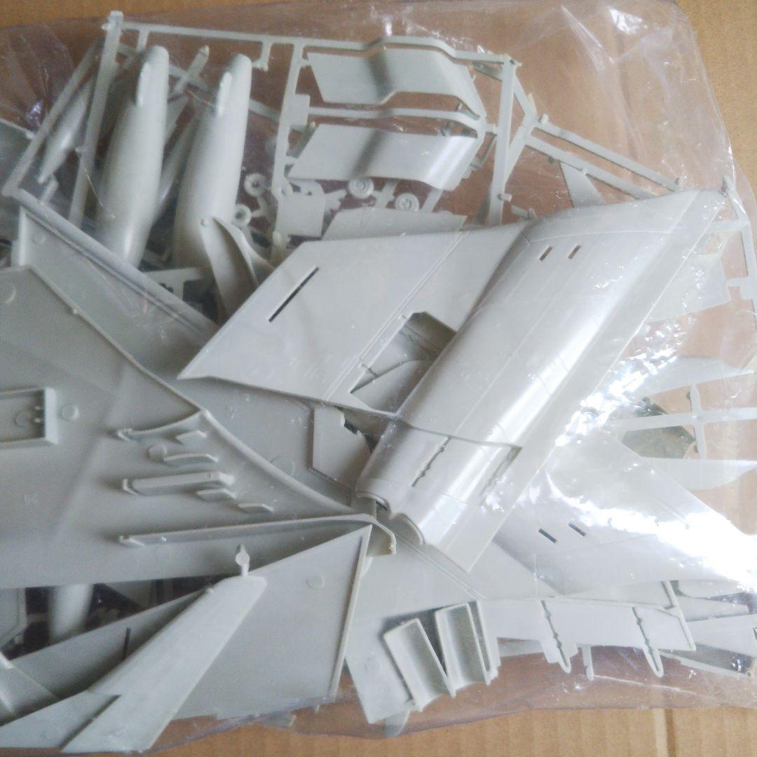 大型航空機 レベル 1/72 ビクター K Mk2 ドラゴン Ar234 中古品 - メルカリ