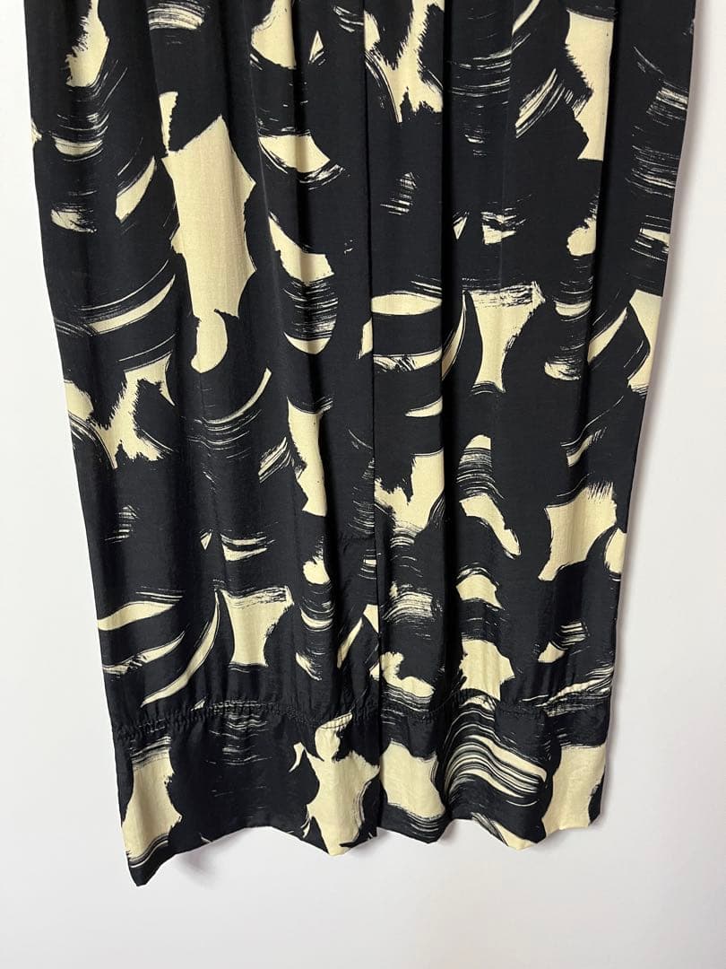 ア*ェ様 colville 抽象パターン ひざ丈スカート IT 40