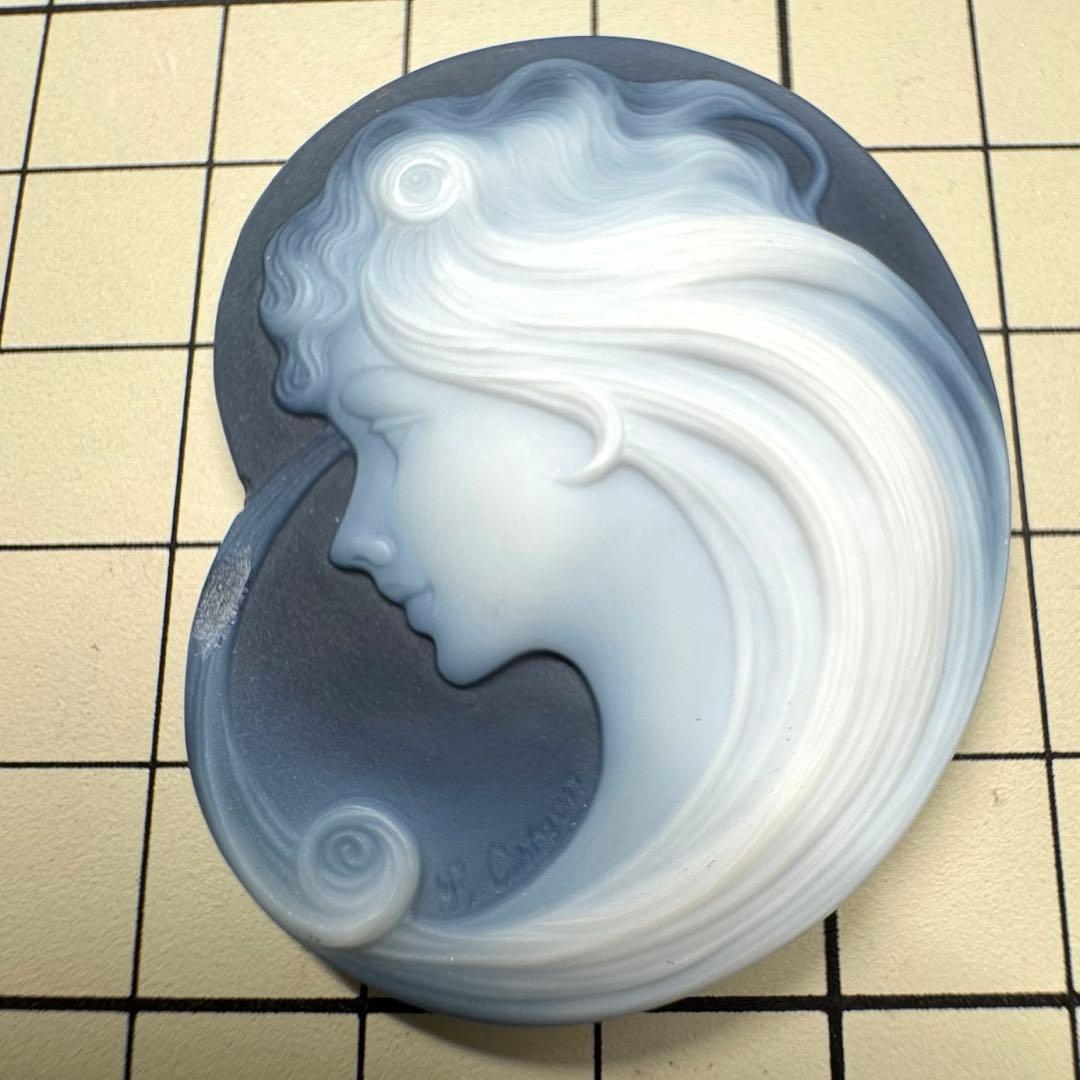 ストーンカメオ　ハンドメイド　刻印あり　オニキス　Mipeu