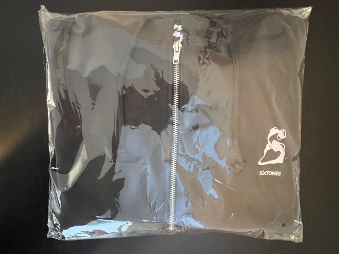 新品未開封】SixTONES パーカー MILESixTONES - メルカリ