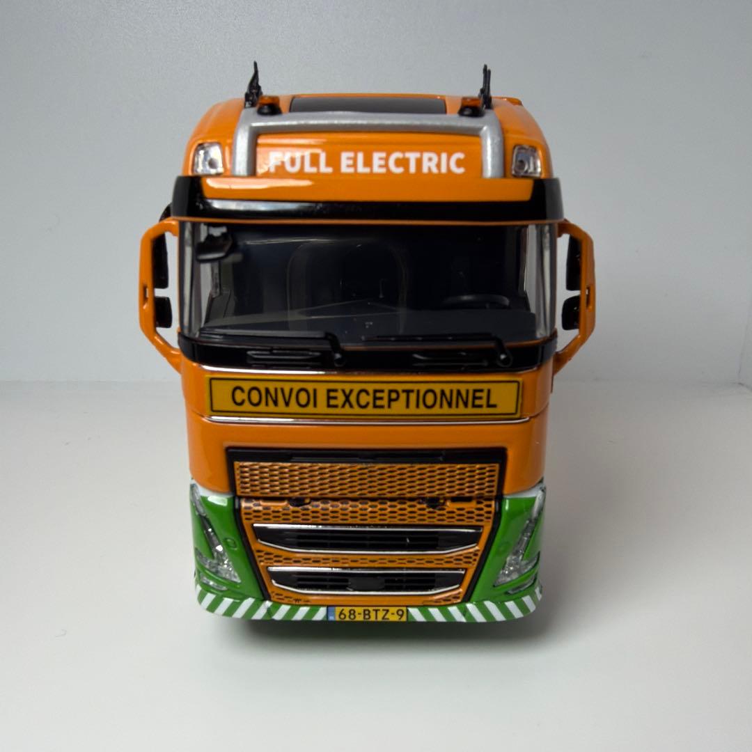 WSI ボルボ　1/50 トレーラーヘッド