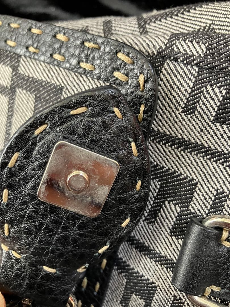 フェンディ リンダ美品