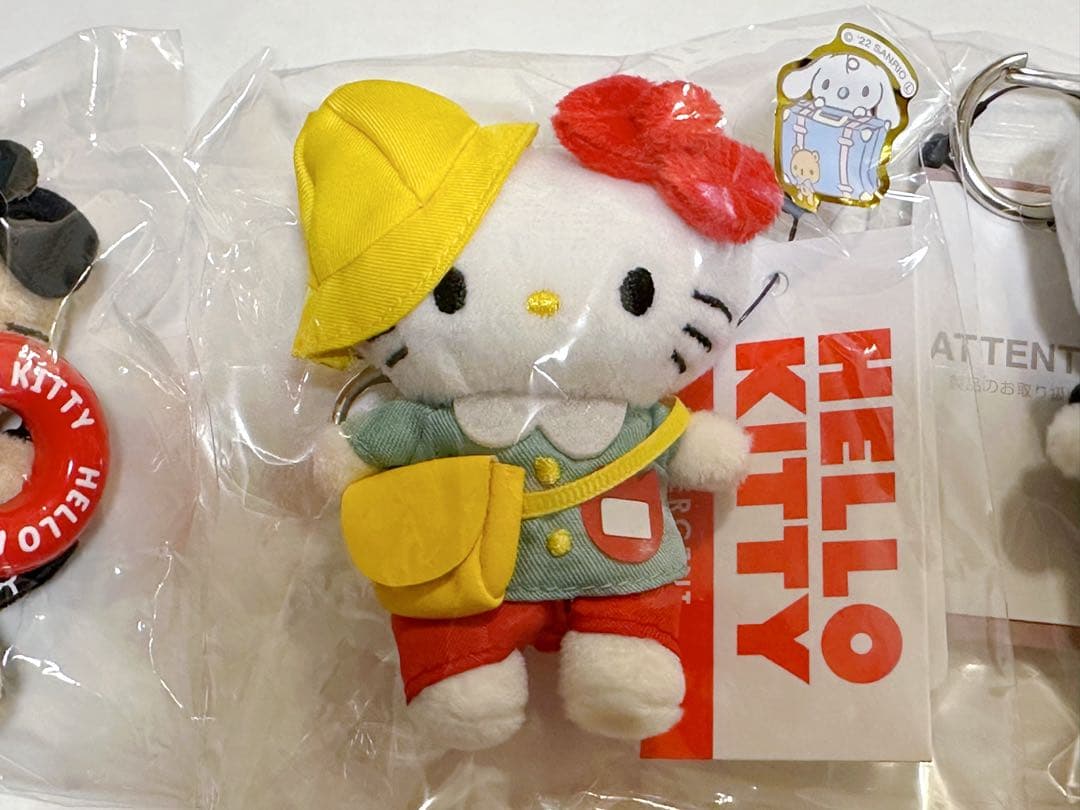 新品　me %ローリーズファーム　ハローキティ　キーホルダー 幼稚園等6点セット