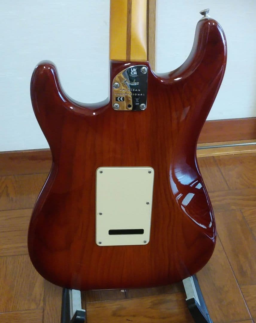 フェンダー ストラトキャスター　アメプロⅡ　HSS シエナサンバースト