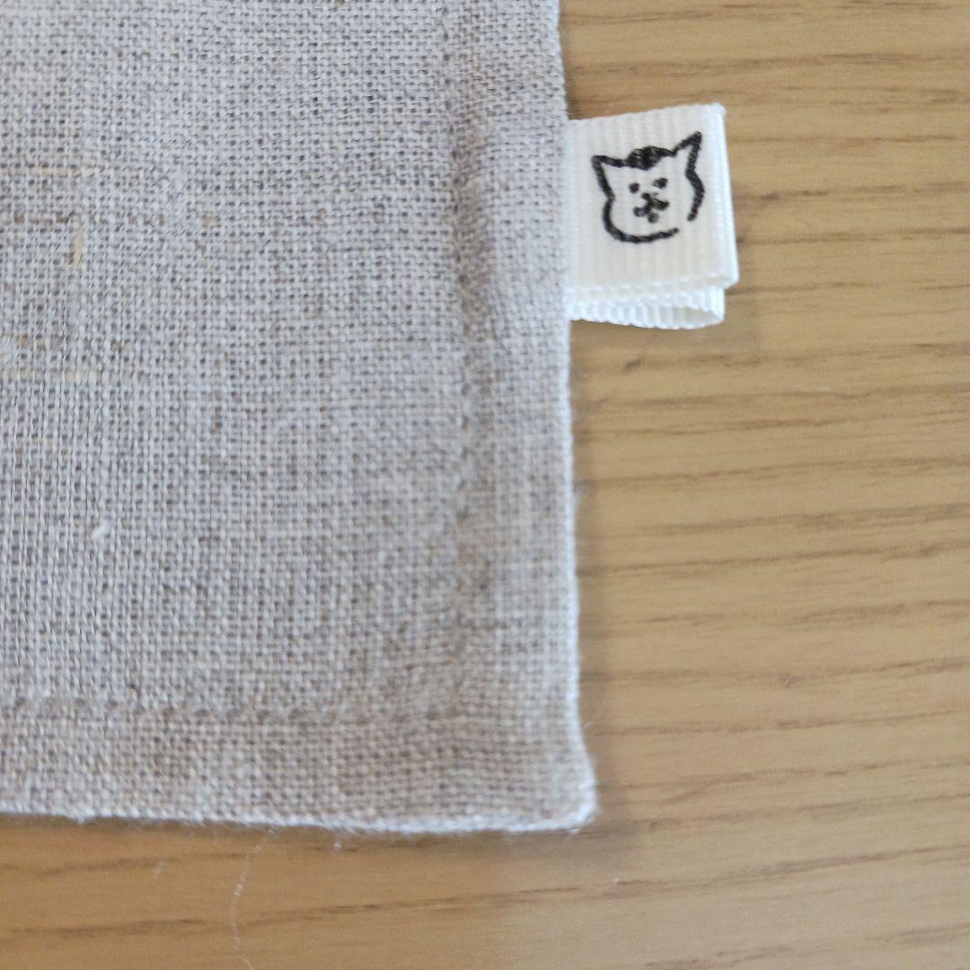 コーラル&タスクときょうの猫村さんとのコラボ限定リネン製クッションカバー