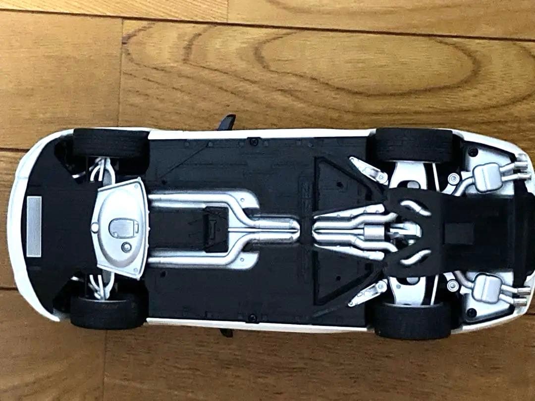 BMW M6 Coupe Alpine White ミニカー