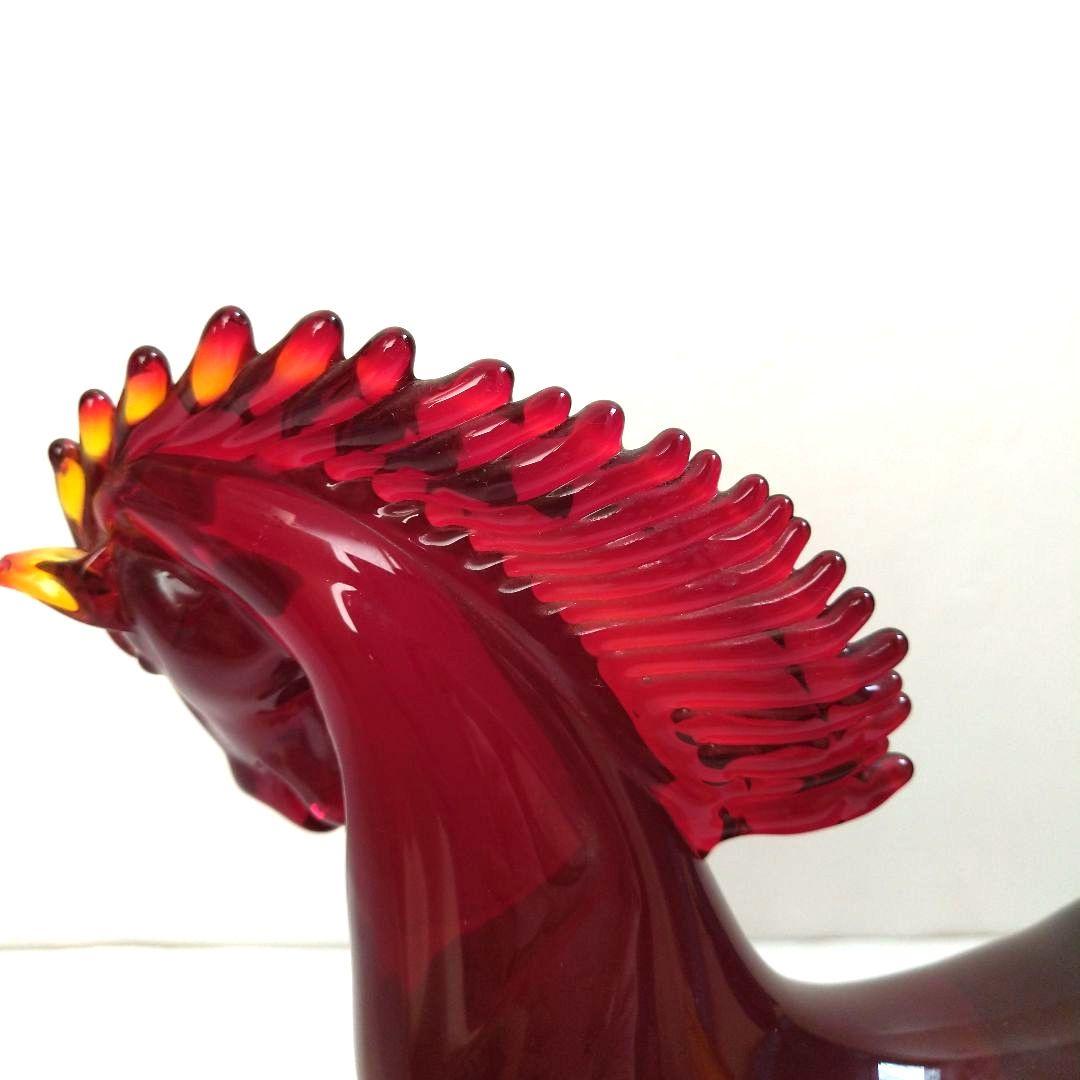 赤色 ガラス製 馬の置物 翼付き - メルカリ