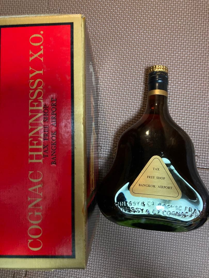 古酒・バンコク空港限定品】ヘネシー コニャック 箱付き Hennessy