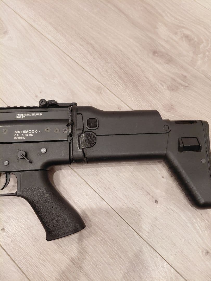 東京マルイ　電動ガンMK16スカー