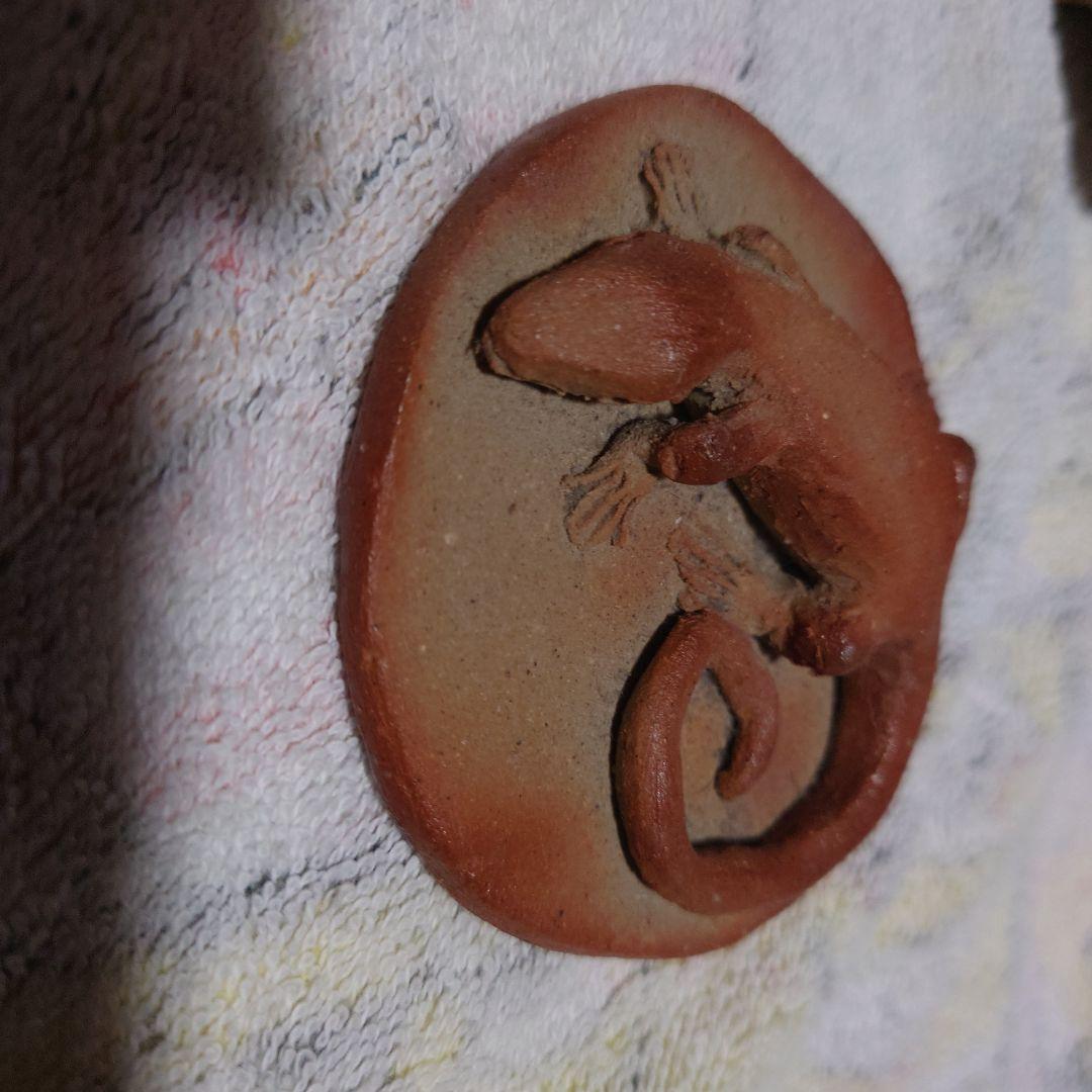 自作の備前焼き トカゲと小さな台座 自作の備前焼き トカゲと小さな台座