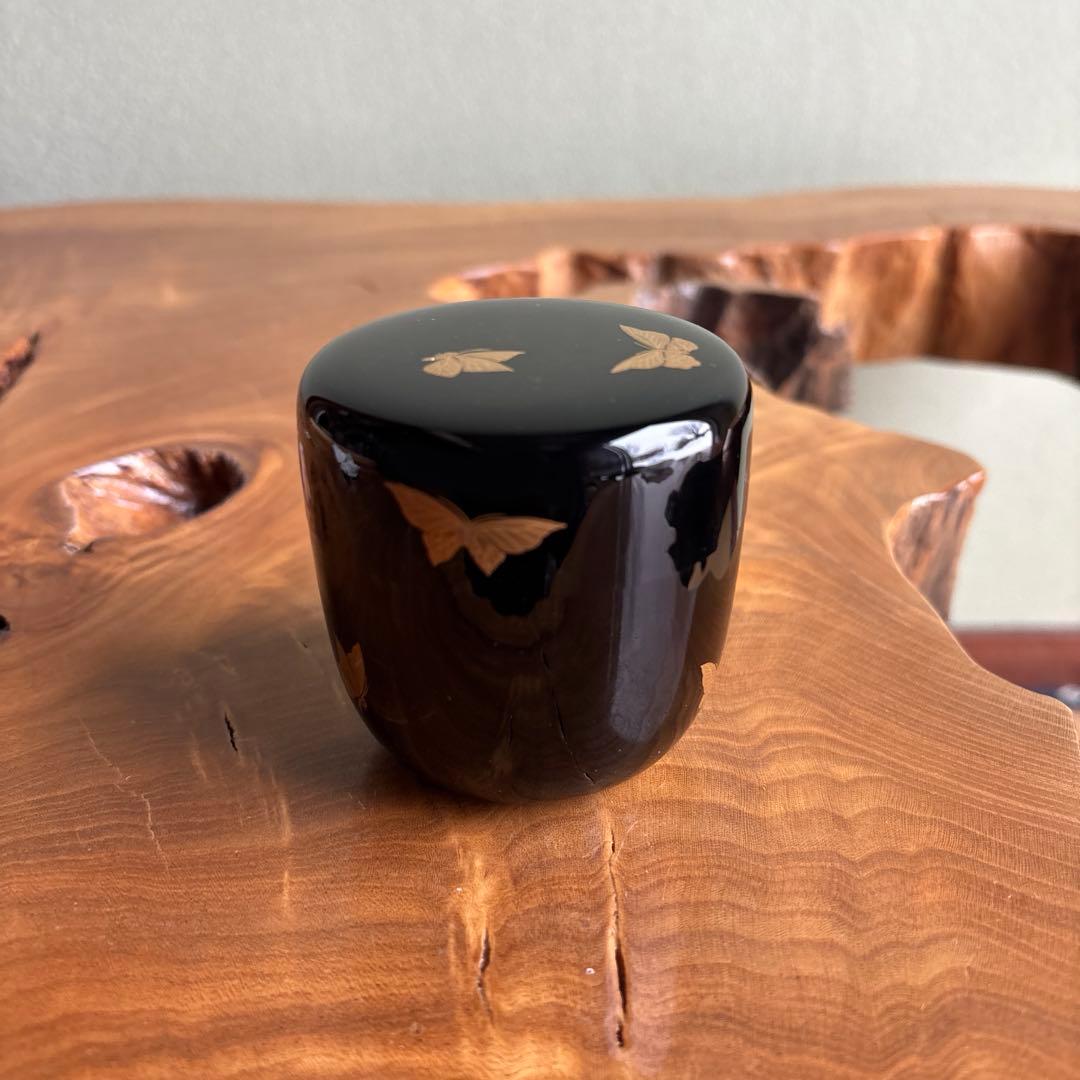 蝶々蒔絵 利休棗 筑城筑良 茶道具 共箱 茶道具 棗 筑城筑良作 高台