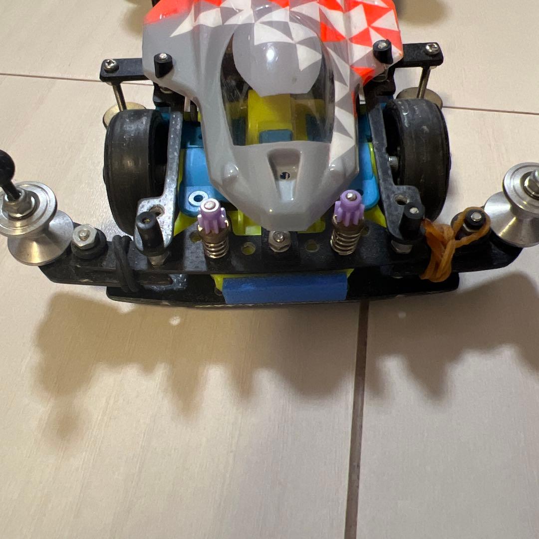 めちゃ早いです。ミニ四駆