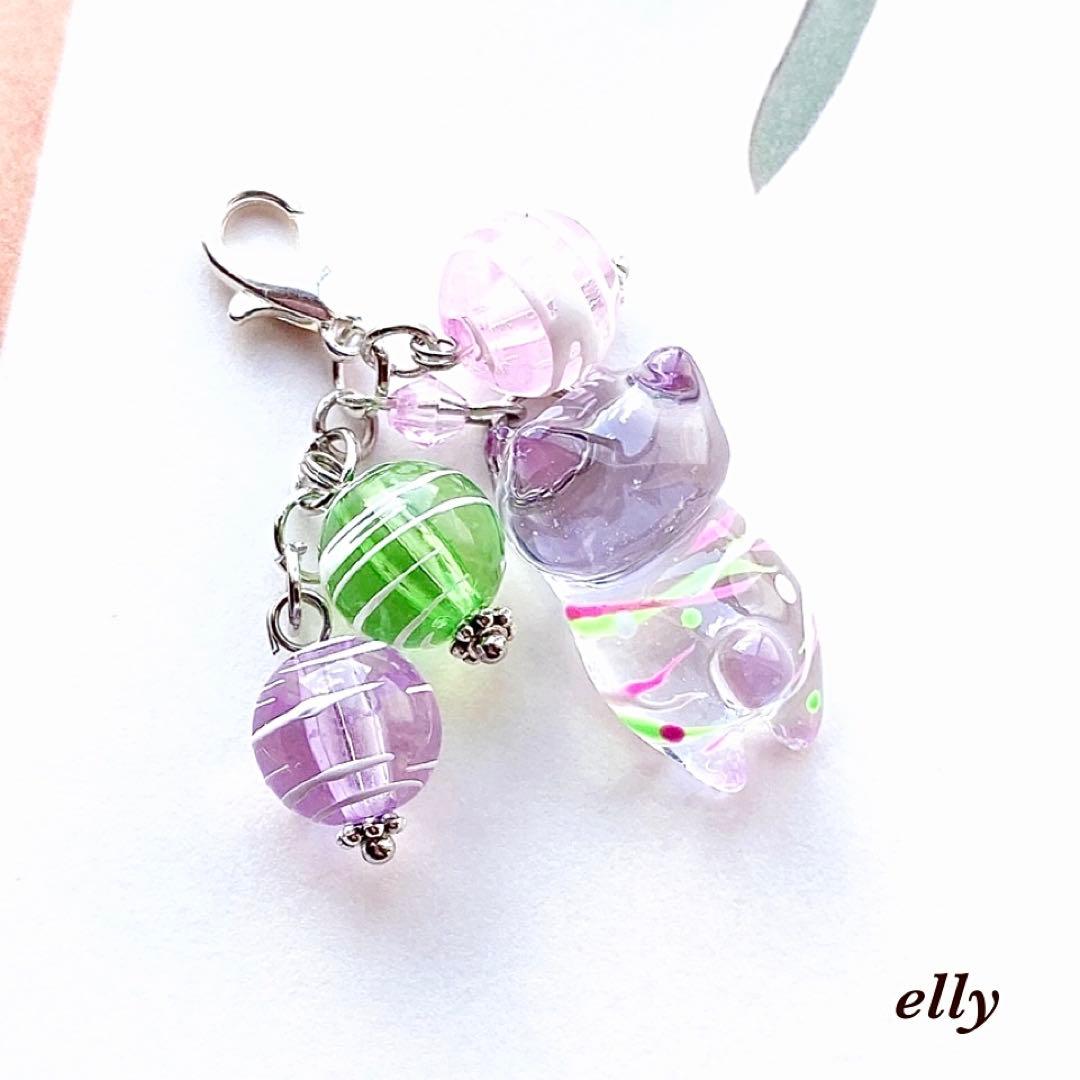 【ひな様】1500.ヨーヨー/水風船　じゃれ猫　レジン　チャーム