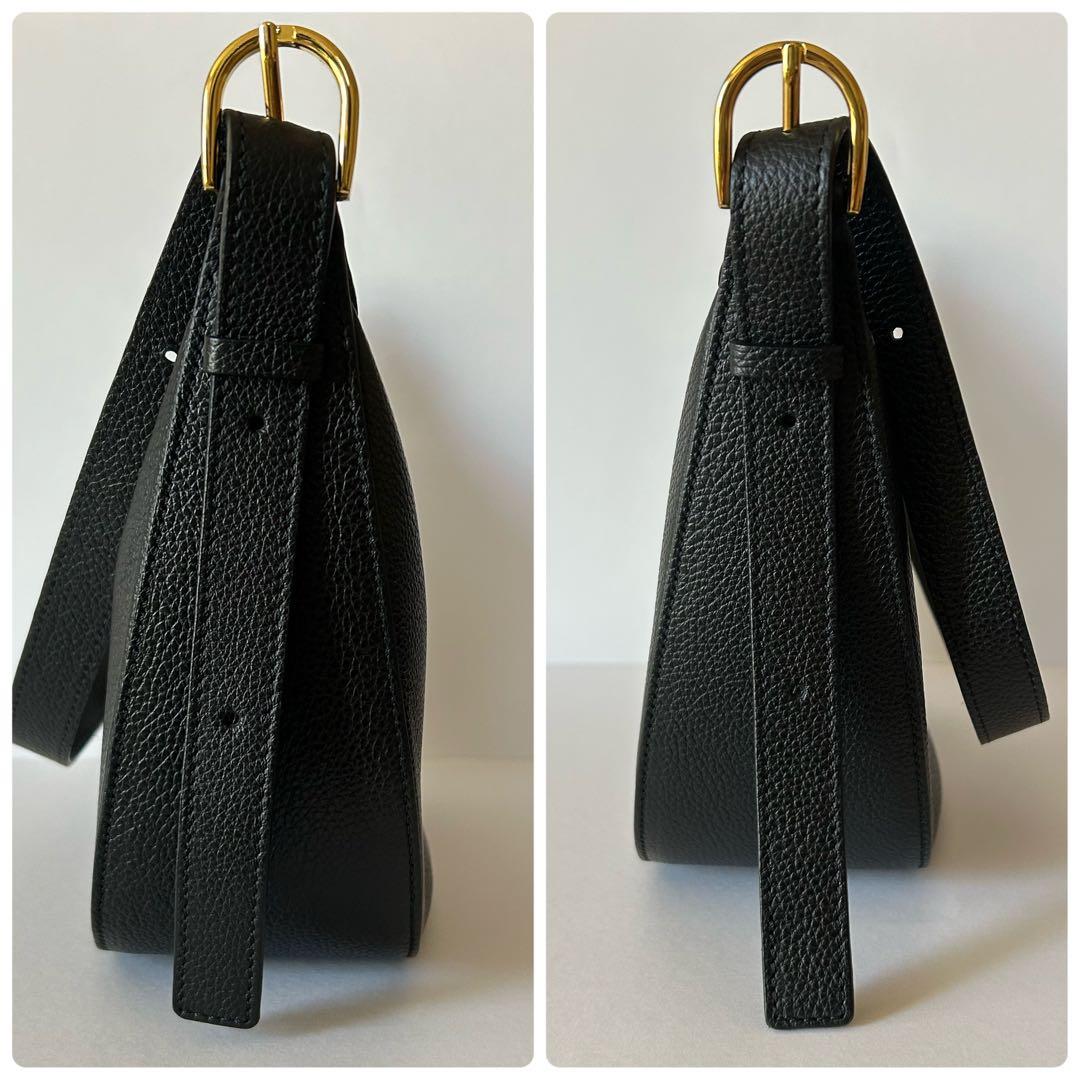 CHRISTIAN VILLA クリスチャンヴィラ　ムーンショルダーバッグ