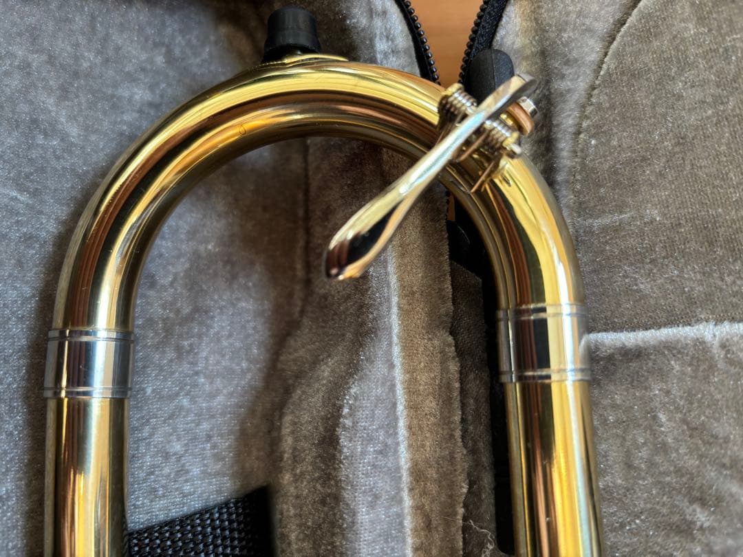 美品Eastar トロンボーン テナー B調 ゴールドラッカー ケース付 初心者